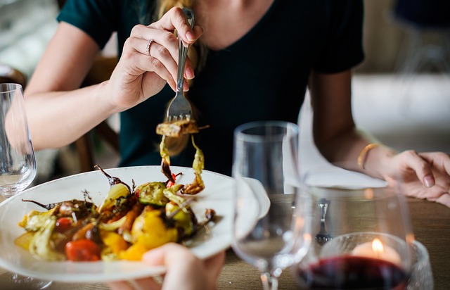 comida de verdade - OBESIDADE SINTOMAS CAUSAS E TRATAMENTOS